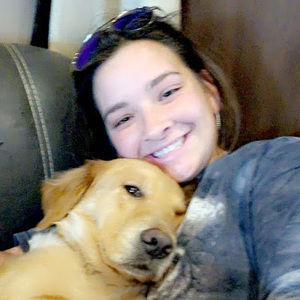 Meet your Posher, Cora